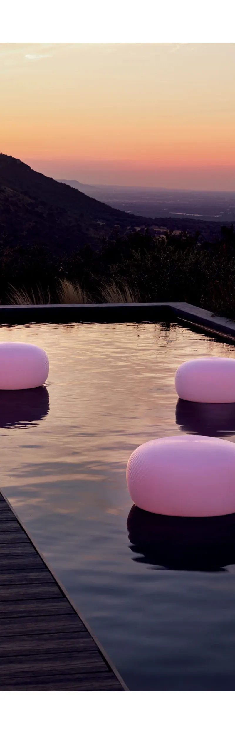 Floating Pandora